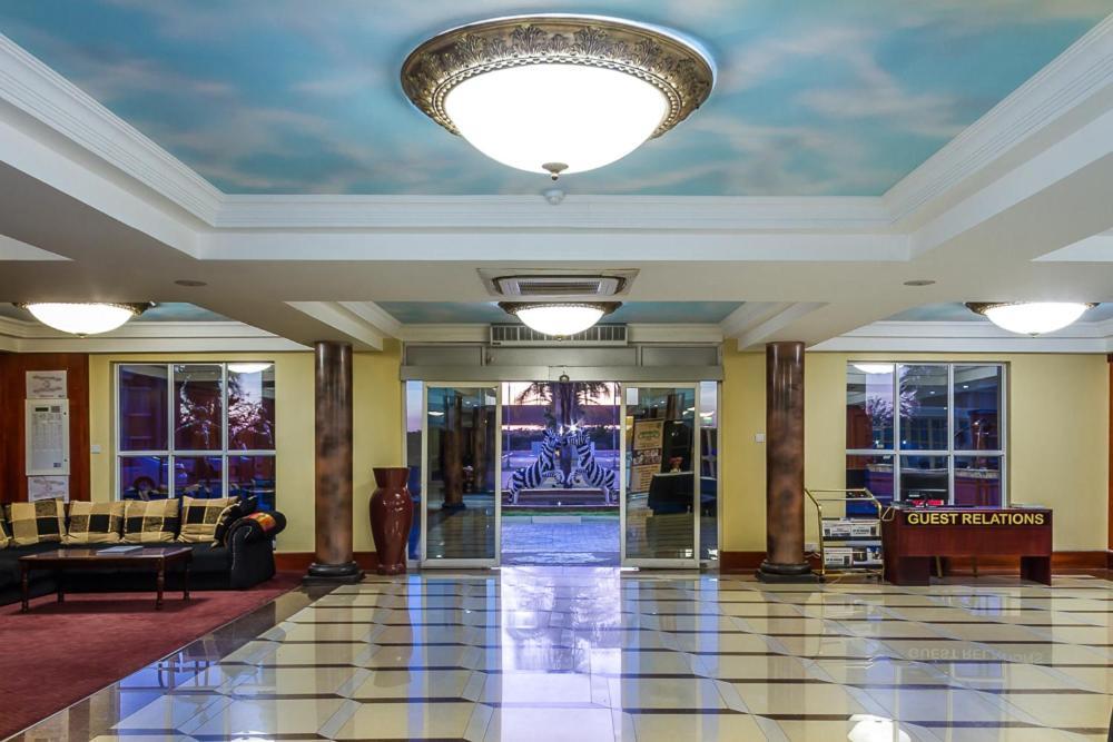 Majestic Five Hotel Palapye エクステリア 写真